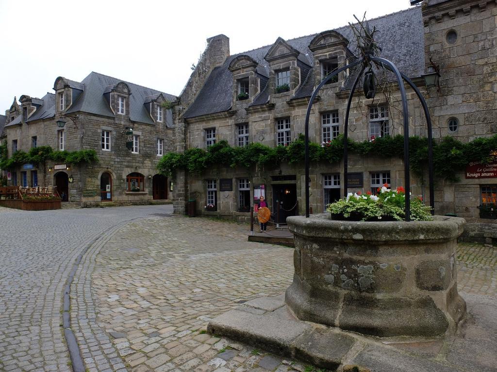 Au Calme A 10Mn Des Baies De Douarnenez Et Audierne Avec Cuisine A Disposition Mahalon 外观 照片