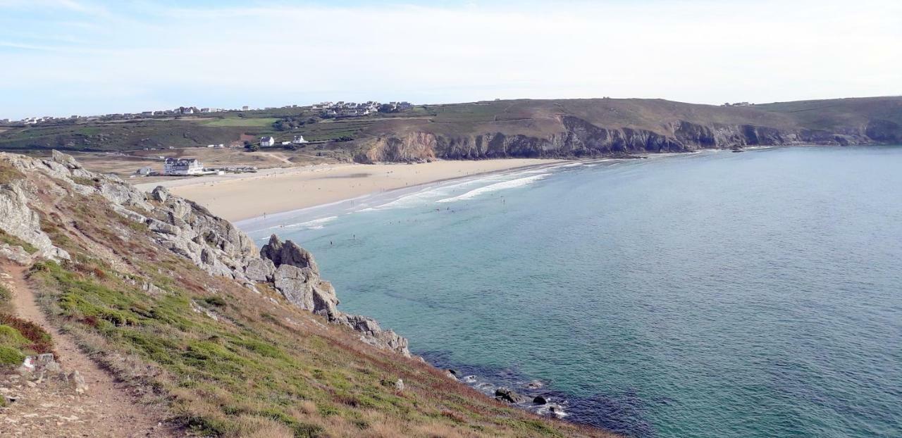 Au Calme A 10Mn Des Baies De Douarnenez Et Audierne Avec Cuisine A Disposition Mahalon 外观 照片